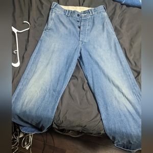 ISO Imogene + Willie Kate Eames size 29